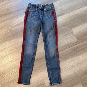 Girls Abercrombie jeans size 11/12 Valentine’s day outfit